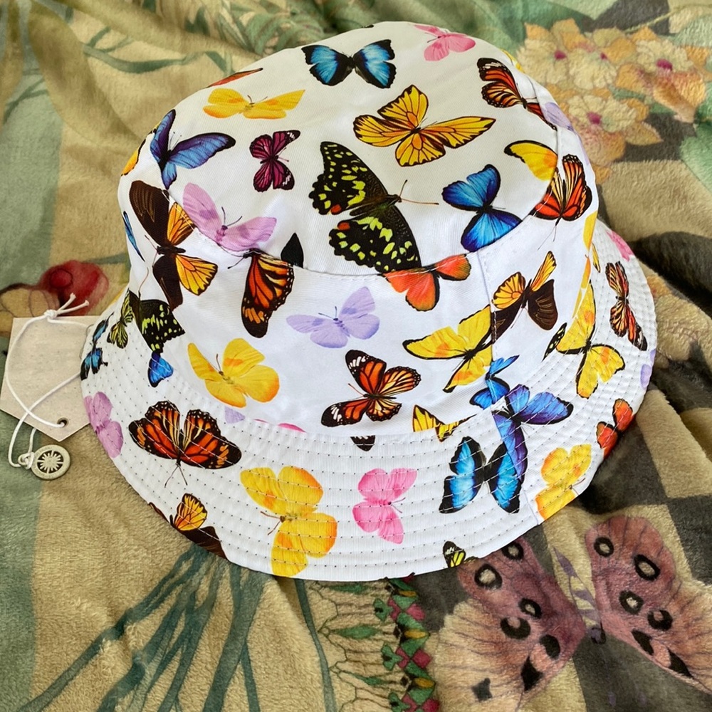 Show Me Your Mumu bucket hat